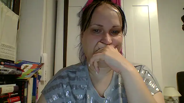 _squirty_cum_lady_'s Live XXX Chat