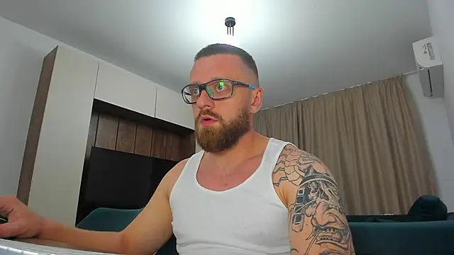 Chat +18 de Findom_guy ao vivo