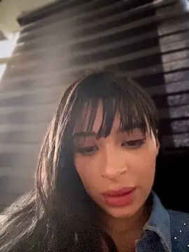 Sasha-firee Chat XXX in diretta