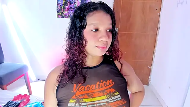 دردشة Emily_Coper18 الجنسية المباشرة
