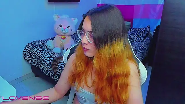 lillykittyyy 现场XXX聊天