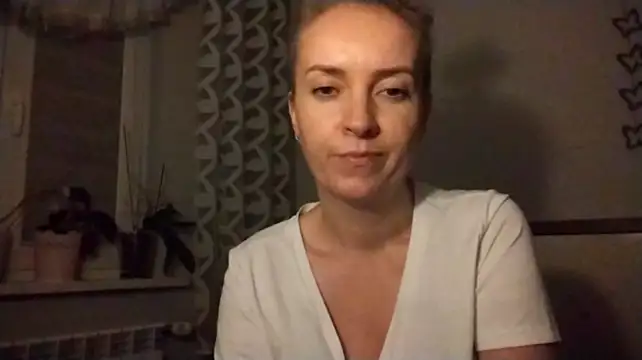 JenniferAlone's Live XXX Chat