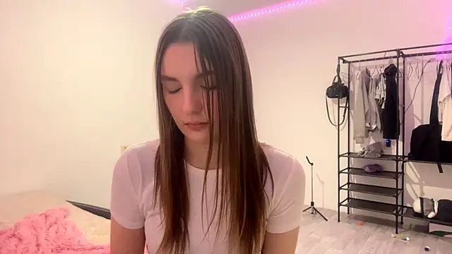 Chat +18 de JuleCawood ao vivo