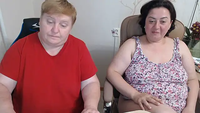 XXX chat uživo modela Lindy-Jeanie