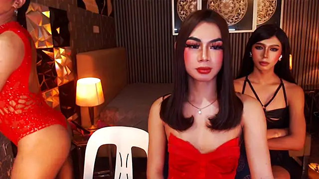 AudreyMilesTrans 即時 XXX 聊天