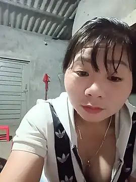 Mun_mun- Chat XXX in diretta