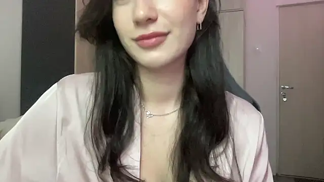 Toviraa's Live XXX Chat