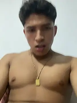 הופעת וובקאם של jewelcharm