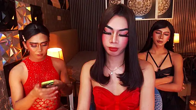 AudreyMilesTransのライブXXXチャット