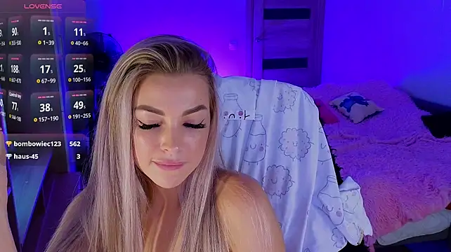 MilanaOmg's Live XXX Chat