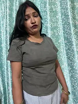 Priyaa_1433 Chat XXX in diretta