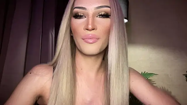 Alicegreenexx Adlı Modelin Canlı XXX Sohbeti