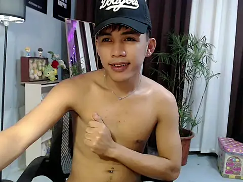 urhot_chany's Live XXX Chat
