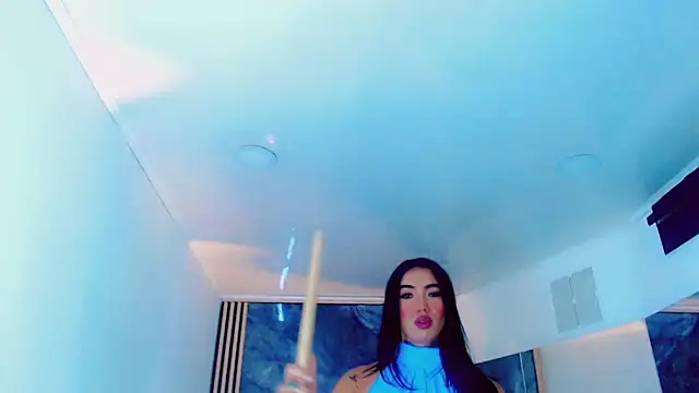 KathaSexyHott Adlı Modelin Canlı XXX Sohbeti