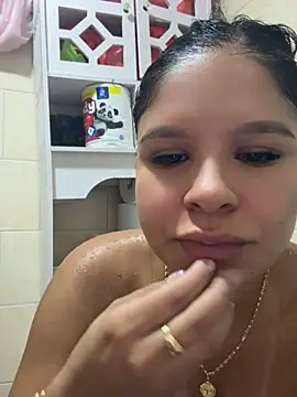 Elara_Luxe Chat XXX in diretta