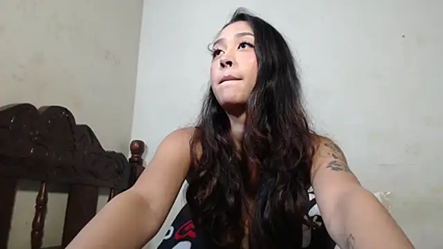 isabela-and-her-friends 라이브 XXX 채팅