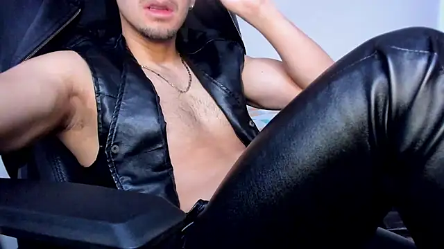 Tommy_Bred Webcam Show