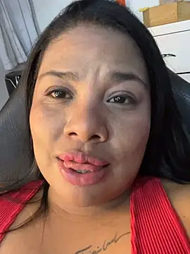 Rashell1_Queen's Live XXX Chat