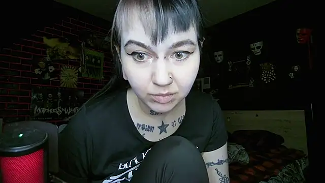 MessalinaOfficial – Live XXX-chat