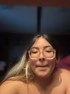 Chat XXX en directo de badhunyb