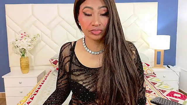 Kiara_Parker_ 现场XXX聊天