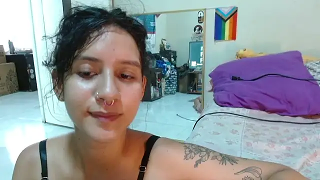 AlinaWoolf_ Chat XXX in diretta