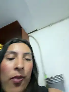 Cami_Leon2 Chat XXX in diretta