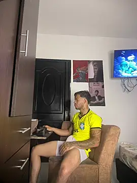 Enzomoretti__ Chat XXX live