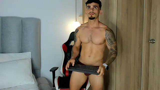Ricardogo19 XXX чат на живо