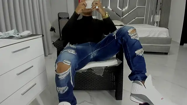 Chat XXX ao vivo de master_leather