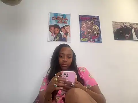 צ'אט XXX בשידור חי של ChocolateCakeQueen