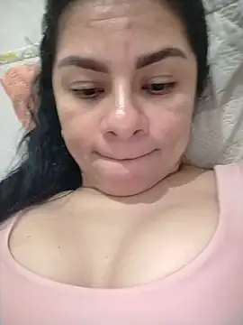 luna_pinky Adlı Modelin Canlı XXX Sohbeti