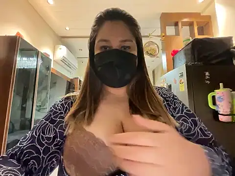 MeltingForager 现场XXX聊天