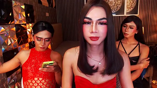 Chat XXX ao vivo de AudreyMilesTrans