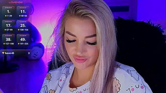 Chat XXX en directo de MilanaOmg