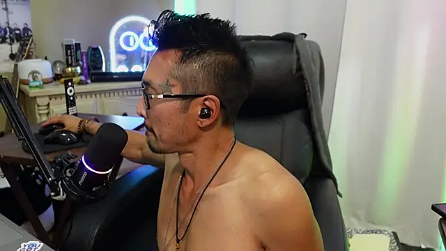Ghost11_11's Live XXX Chat