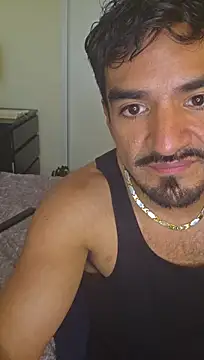 Chatroom XXX en direct de piggylatino
