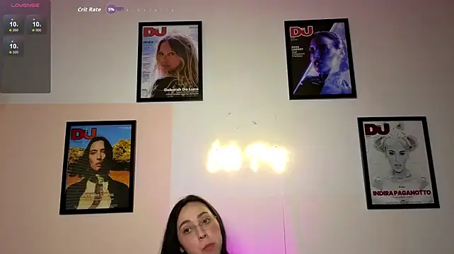 SujannaVarma_ Chat XXX in diretta