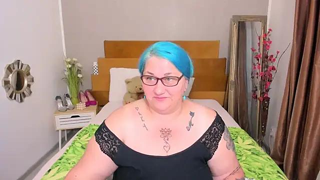 Sugarmommy_69X: онлайн-секс-чат