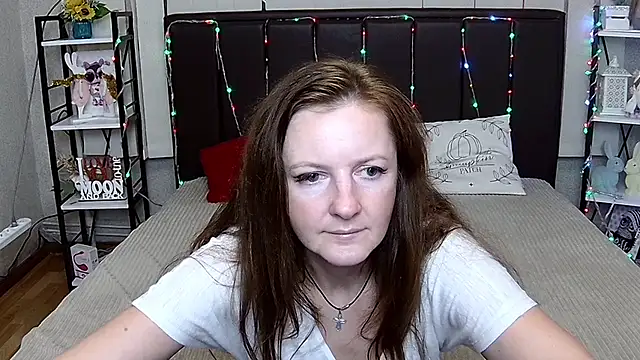 Chat +18 de MeganPirs ao vivo