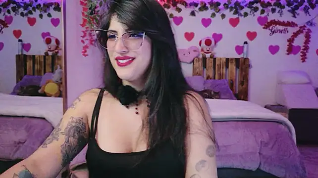 Chat +18 de AzaharJaan ao vivo