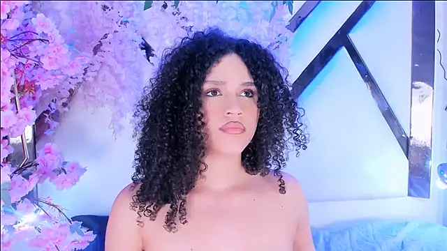 Lilithadams1 – Naživo XXX chat