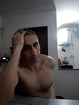 Alejandro83bsf Adlı Modelin Canlı XXX Sohbeti