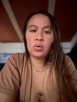 Chatroom XXX en direct de Emiily_lee