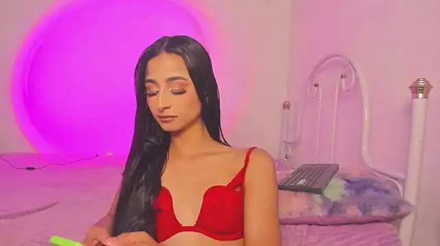 Miss_isaa_X – Live XXX-chat