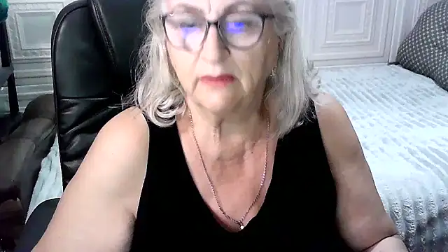 Онлайн чат XXX LolkaAlyss