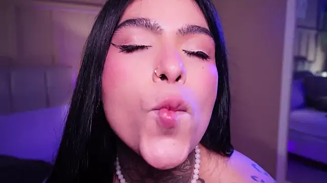 curvyliciousss' Live XXX Chat