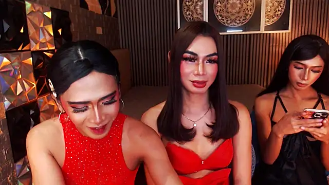 AudreyMilesTrans 现场XXX聊天