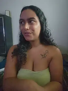 cinnaminnie Chat XXX in diretta