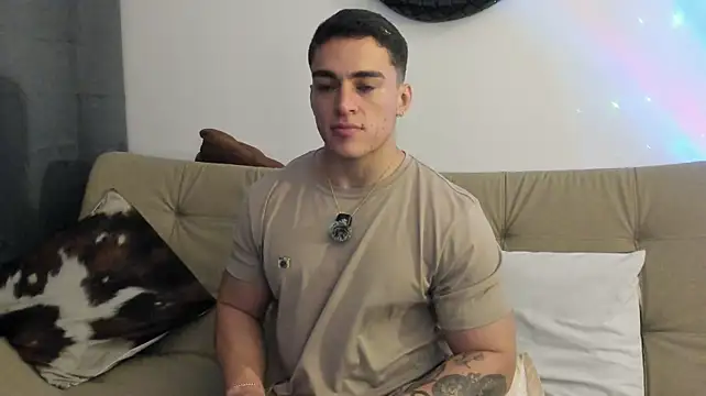 Enzo_Vegan Live XXX chat
